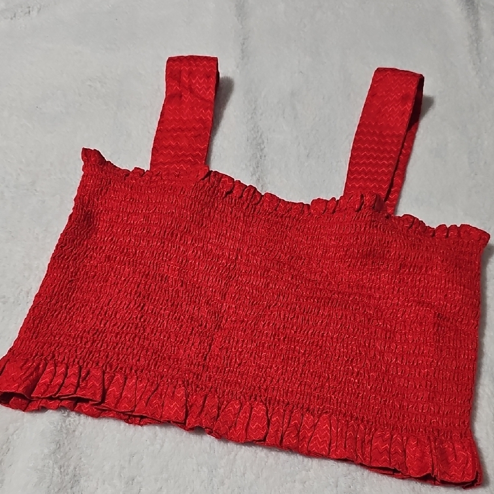 Bop Bop Red Smocked Crop Top - Picture 4 of 9